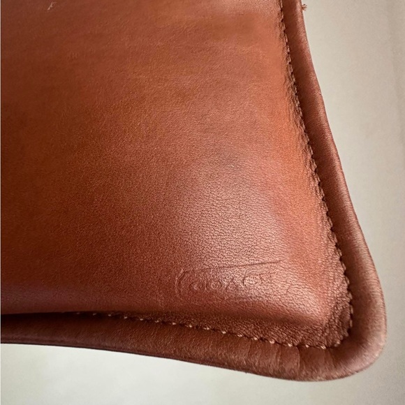 Coach Case 7170 British Tan - Picture 3 of 10